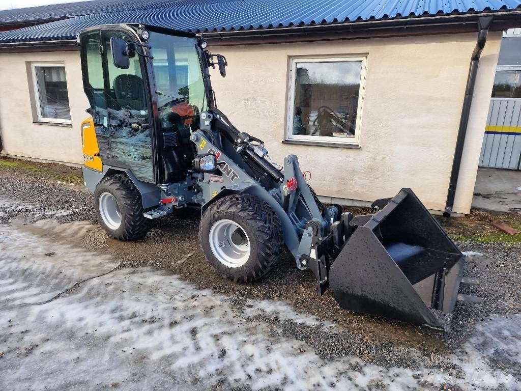 GiANT G2300 HD Knik- en schrankladers
