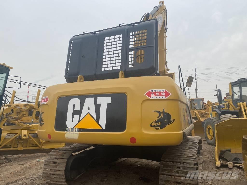 CAT 330 D Rupsgraafmachines