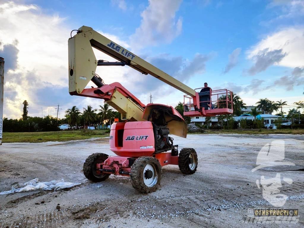 JLG 600 A Knikarmhoogwerkers