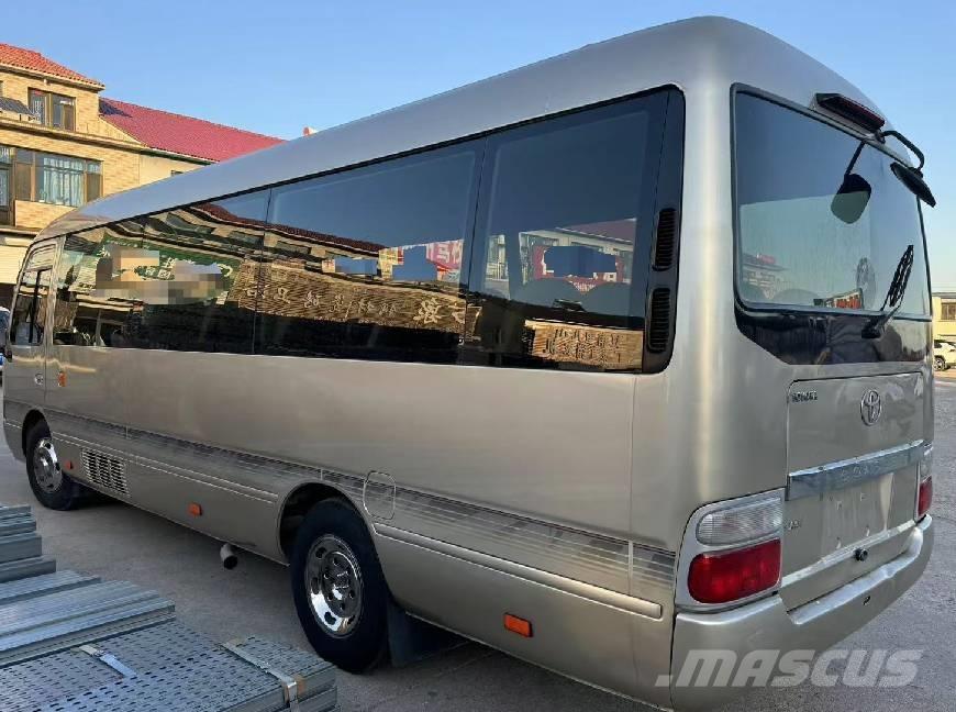 Toyota Coaster Intercitybussen