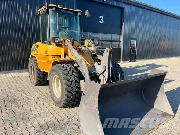 Volvo L 30 B Wielladers