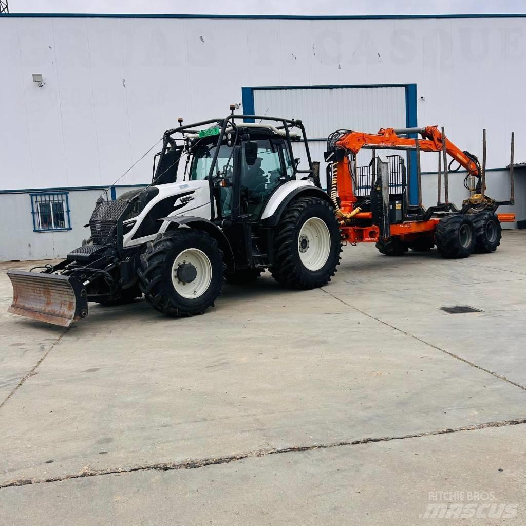 Valtra T 174 Tractoren