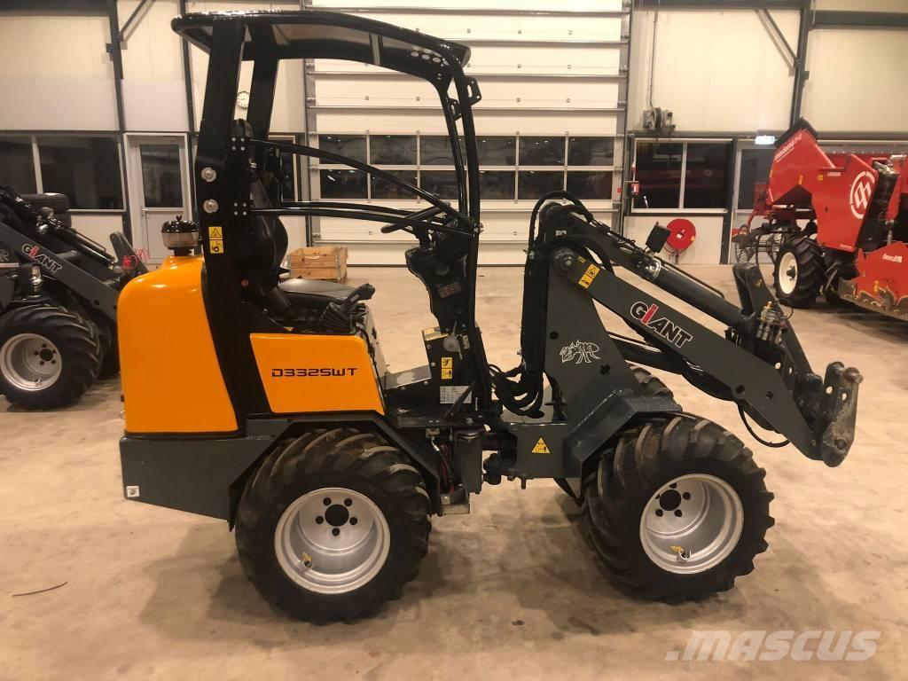 GiANT D 332 SWT Knik- en schrankladers