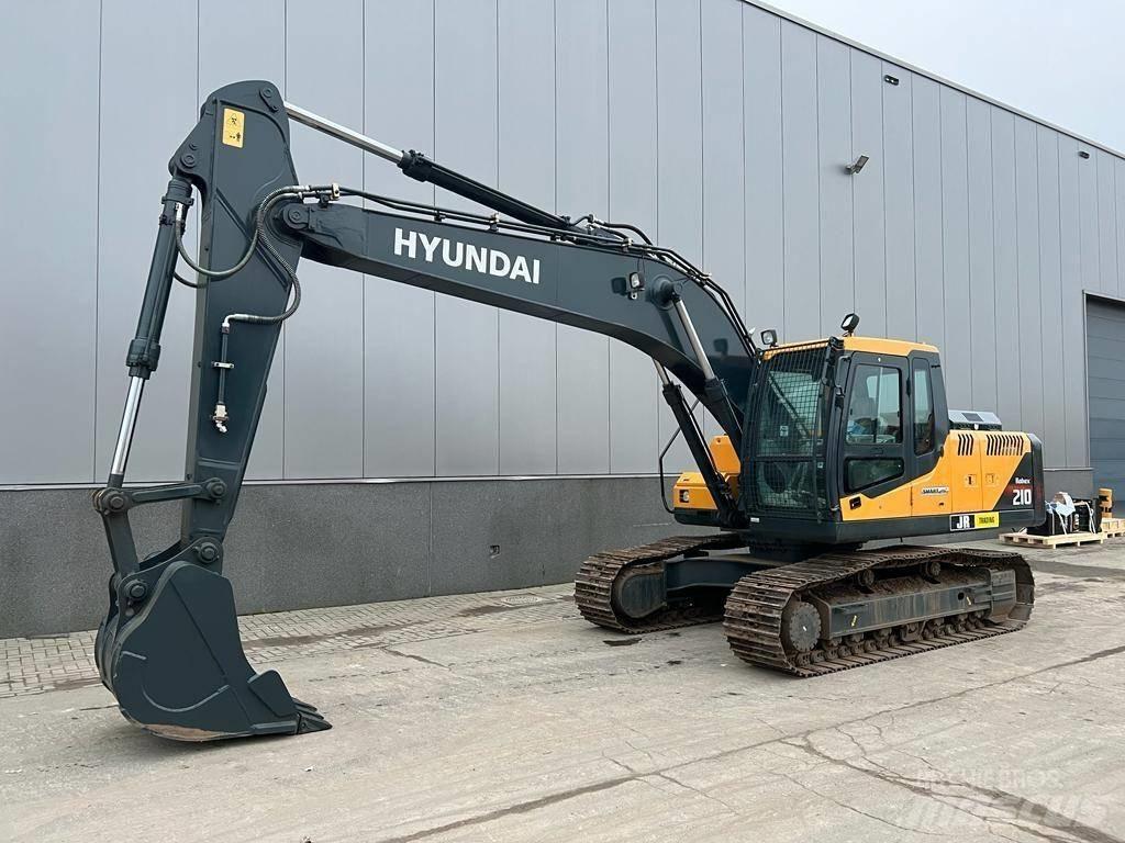 Hyundai R 210 Rupsgraafmachines