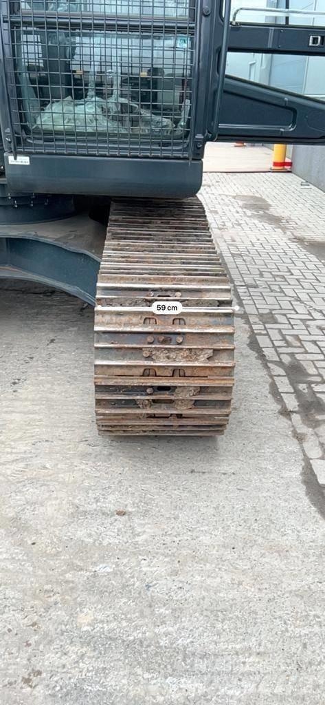Hyundai R 210 Rupsgraafmachines