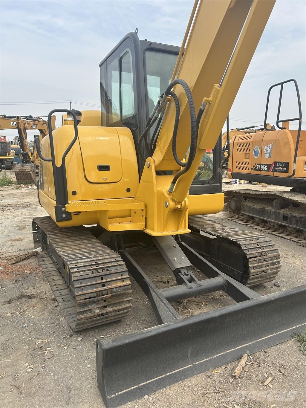 Komatsu PC 56 Minigraafmachines < 7t