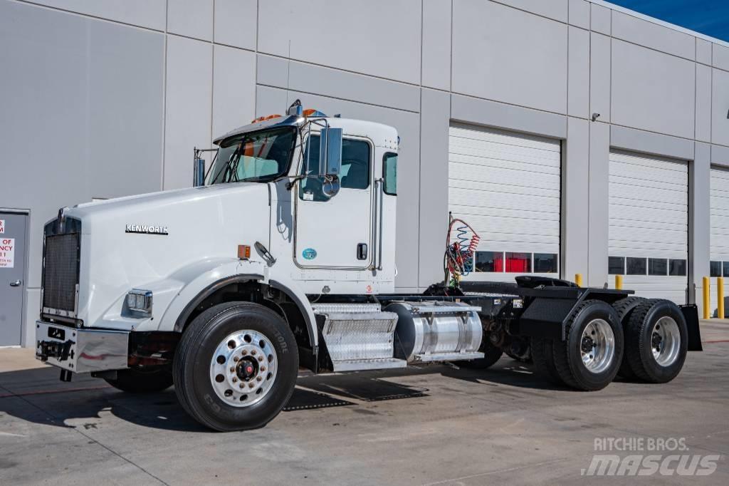 Kenworth T 800 Trekkers