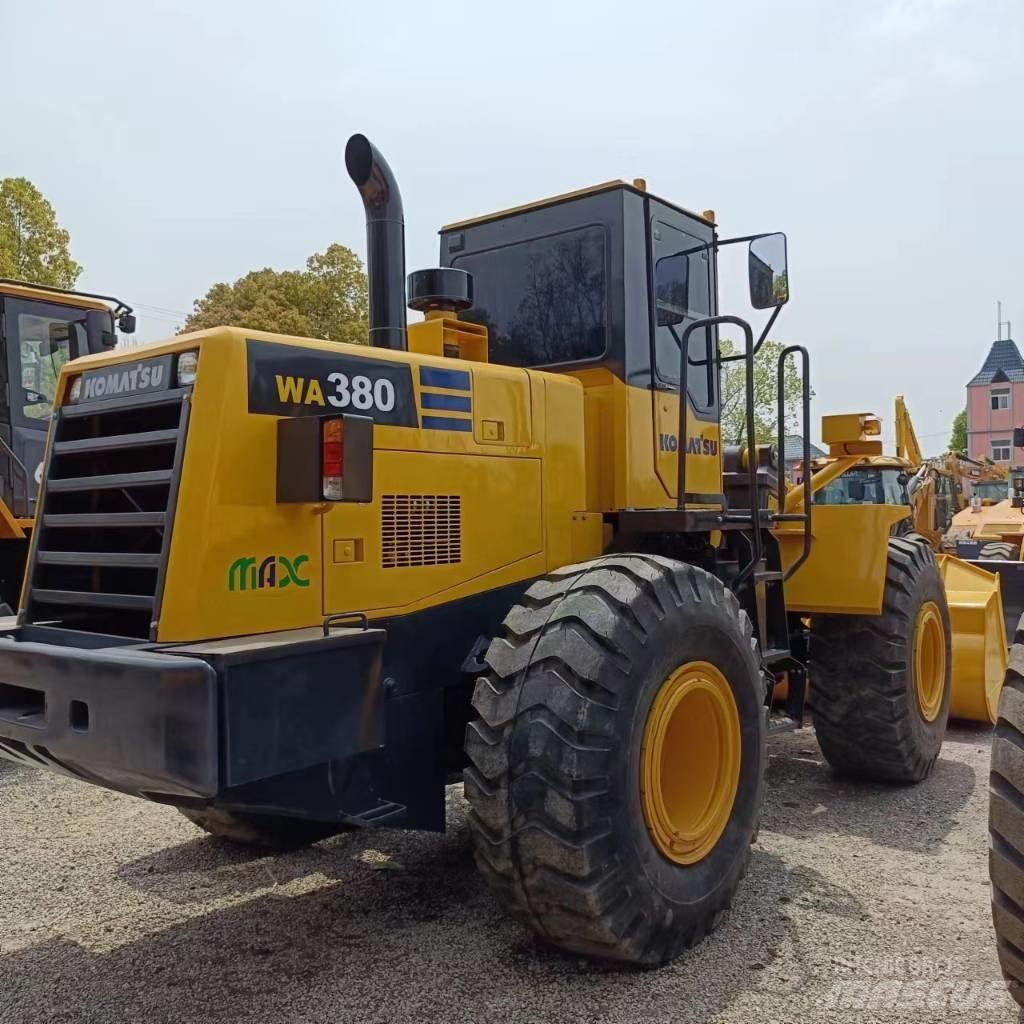 Komatsu WA 380 Wielladers
