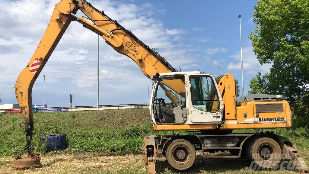 Liebherr A 904 C Wielgraafmachines