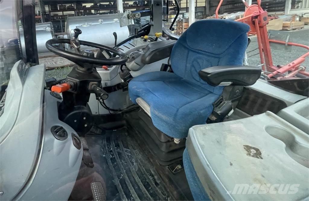 New Holland T 6020 Tractoren