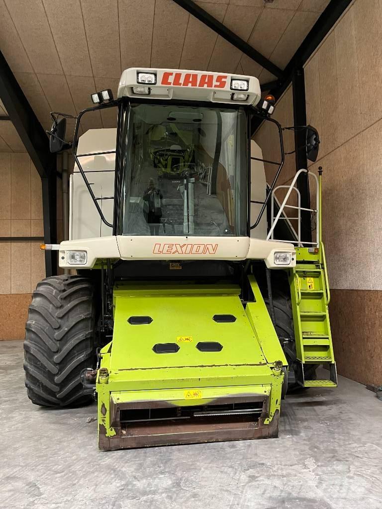 CLAAS Lexion 460 Maaidorsmachines