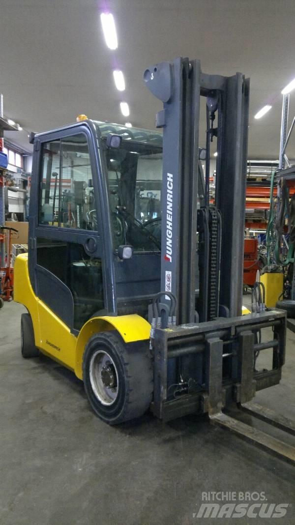 Jungheinrich DFG 430 Diesel heftrucks