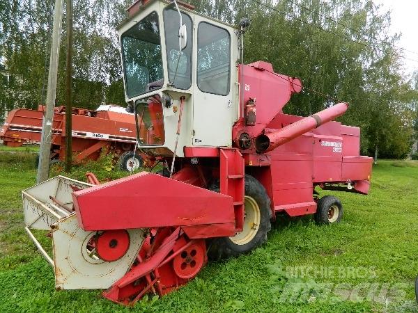 Sampo-Rosenlew 360 Maaidorsmachines