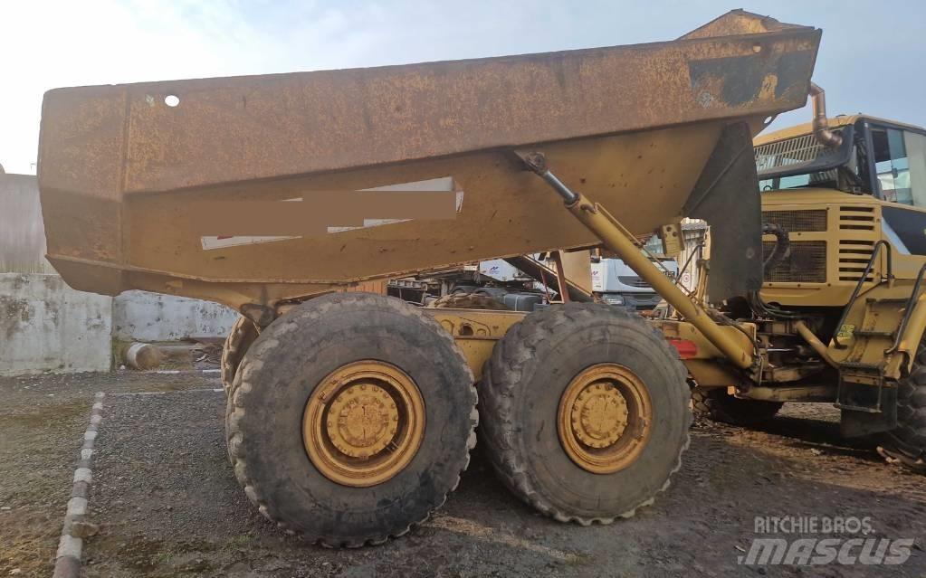 CAT 730 Knik dumptrucks
