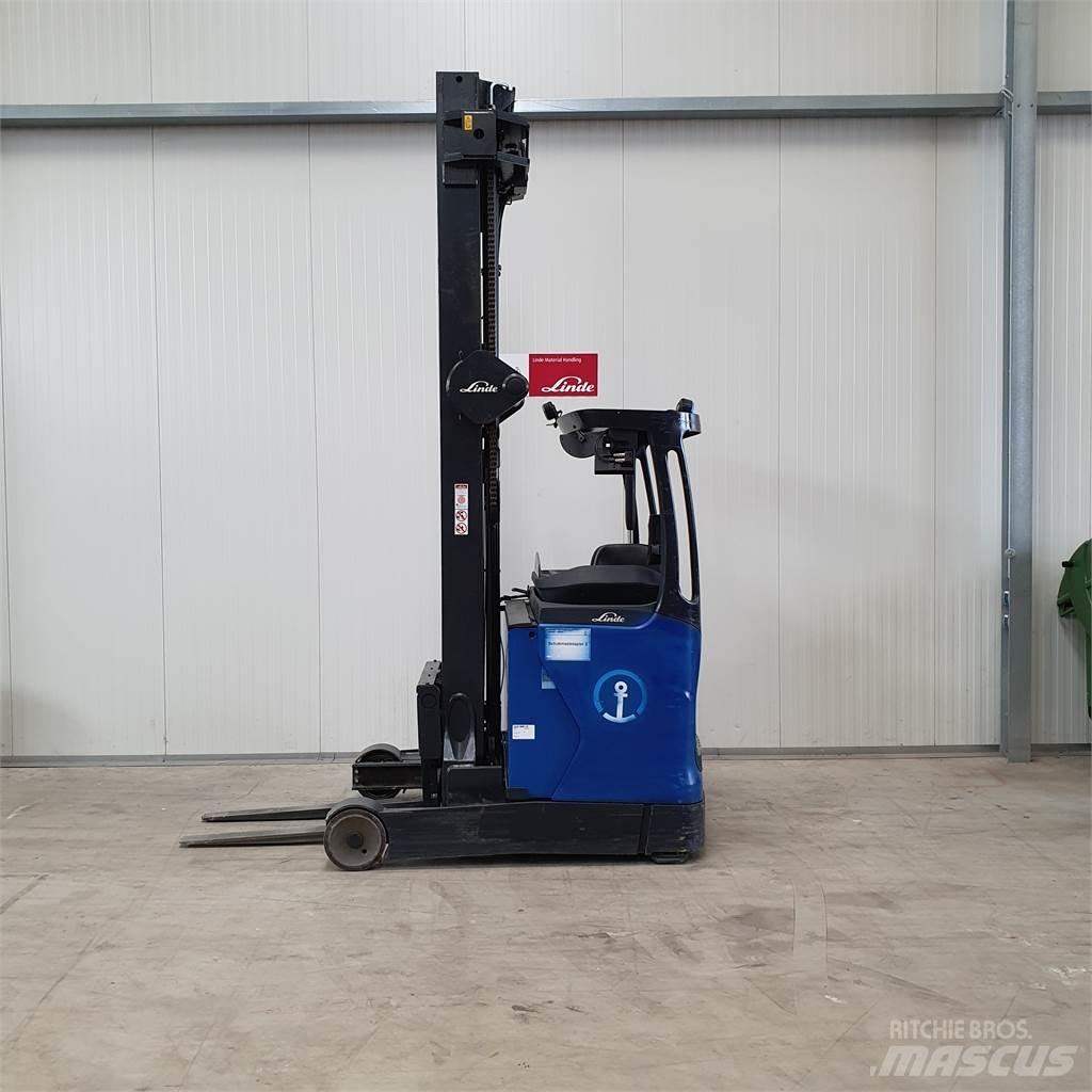 Linde R16HD Reachtruck voor hoog niveau