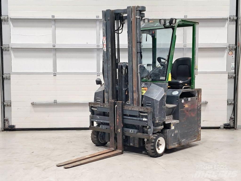 Combilift C3000CBE Zijlader