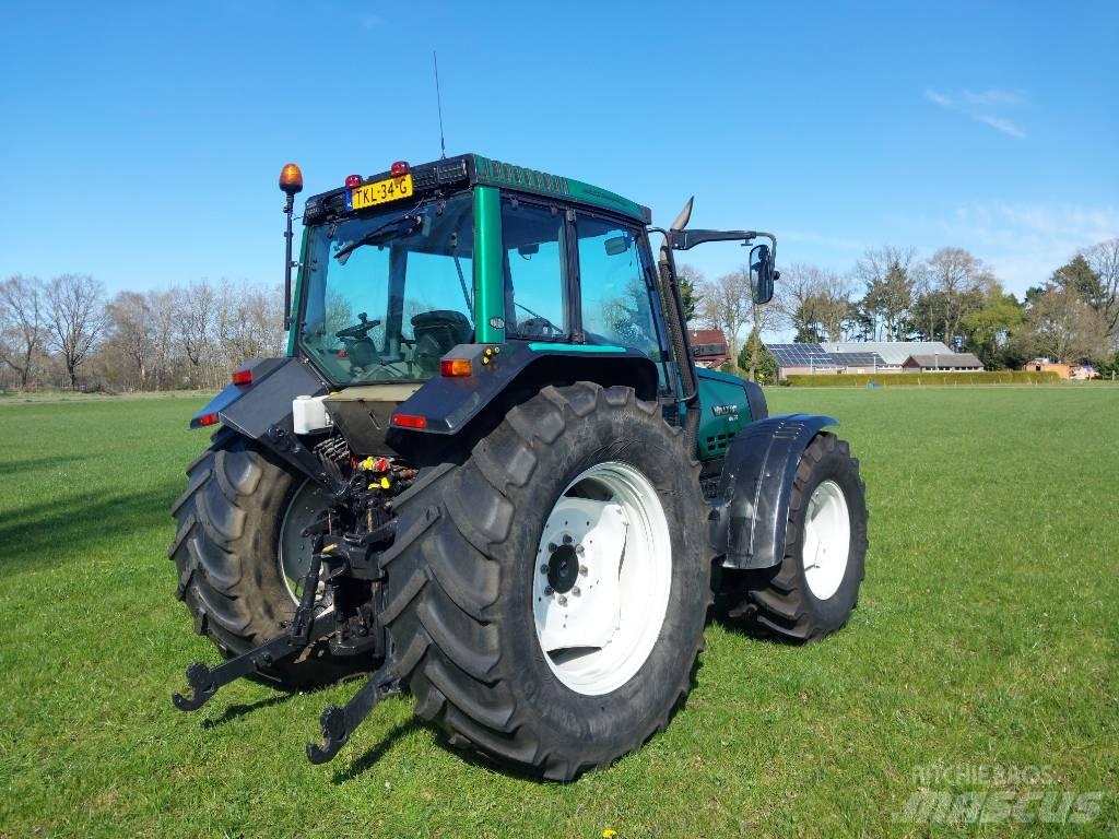 Valtra 6650 TwinTrac Tractoren
