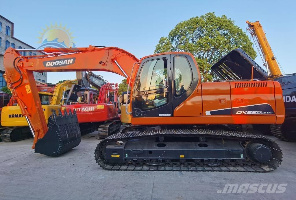 Doosan DX 225 LC Rupsgraafmachines