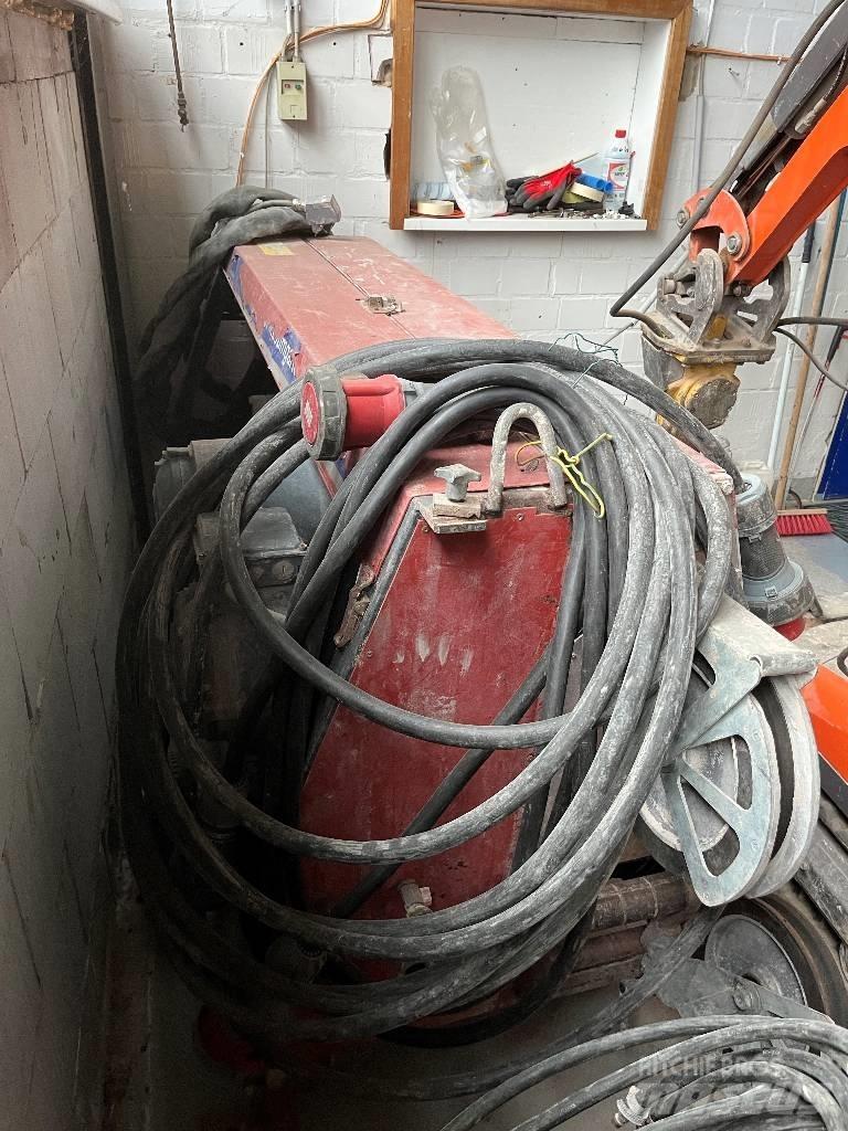 Hilti DSW 3018 E Steen en betonzagen