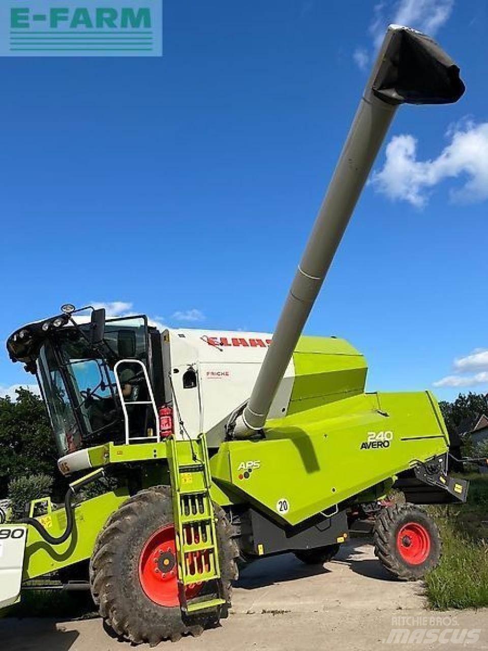 CLAAS avero 240 Maaidorsmachines