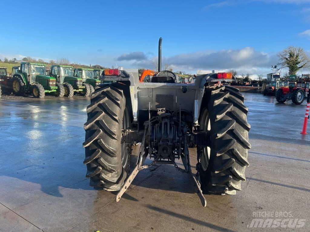 Massey Ferguson 390 Tractoren