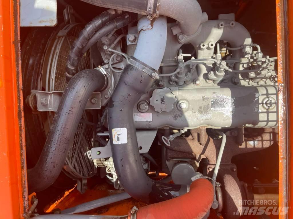 Hitachi ZX 135 Rupsgraafmachines