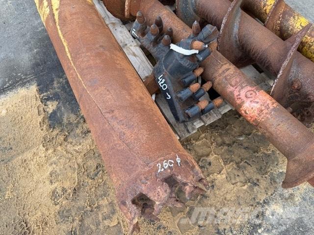 CAT KOMPLET ŚWIDRÓW Boren