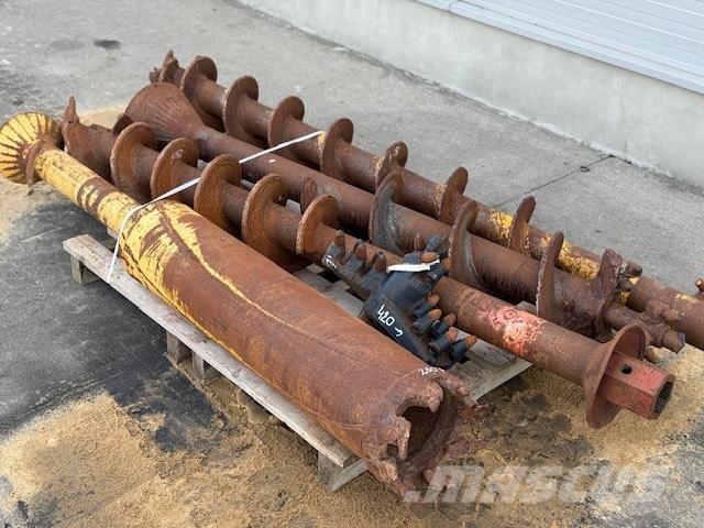 CAT KOMPLET ŚWIDRÓW Boren