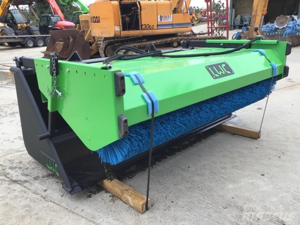 LWC SWEEPER Veegmachines