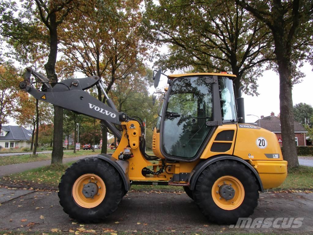 Volvo L 28 F Wielladers