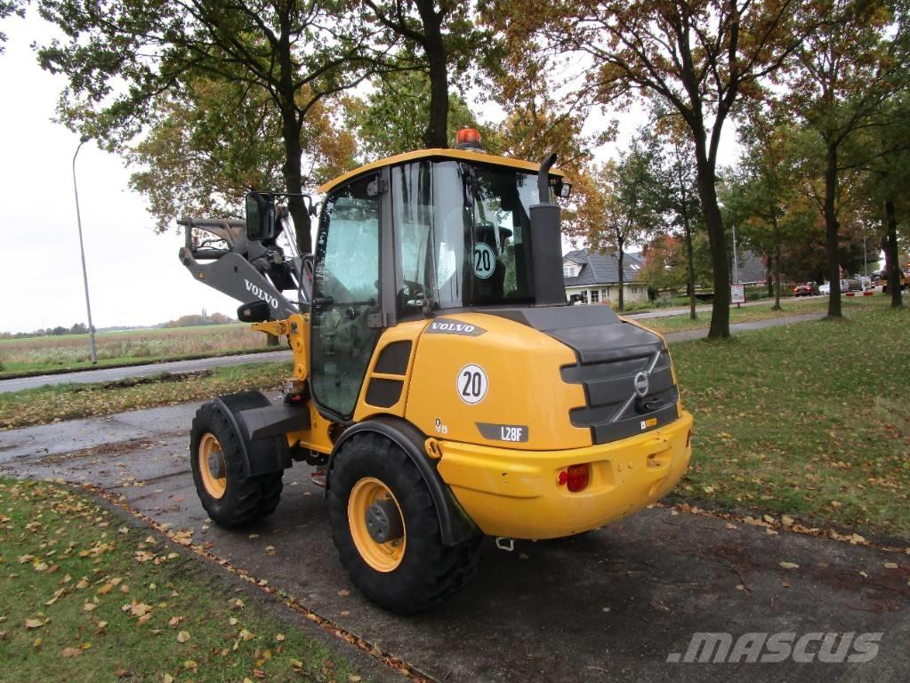 Volvo L 28 F Wielladers