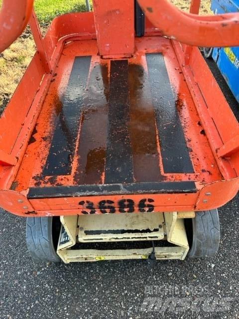 JLG 1230 ES Personenliften en invalideliften