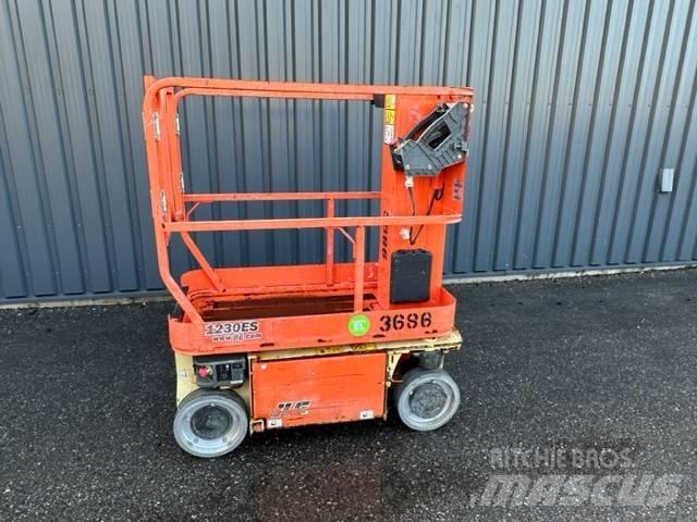 JLG 1230 ES Personenliften en invalideliften