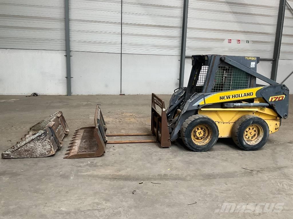 New Holland S 170 Schrankladers