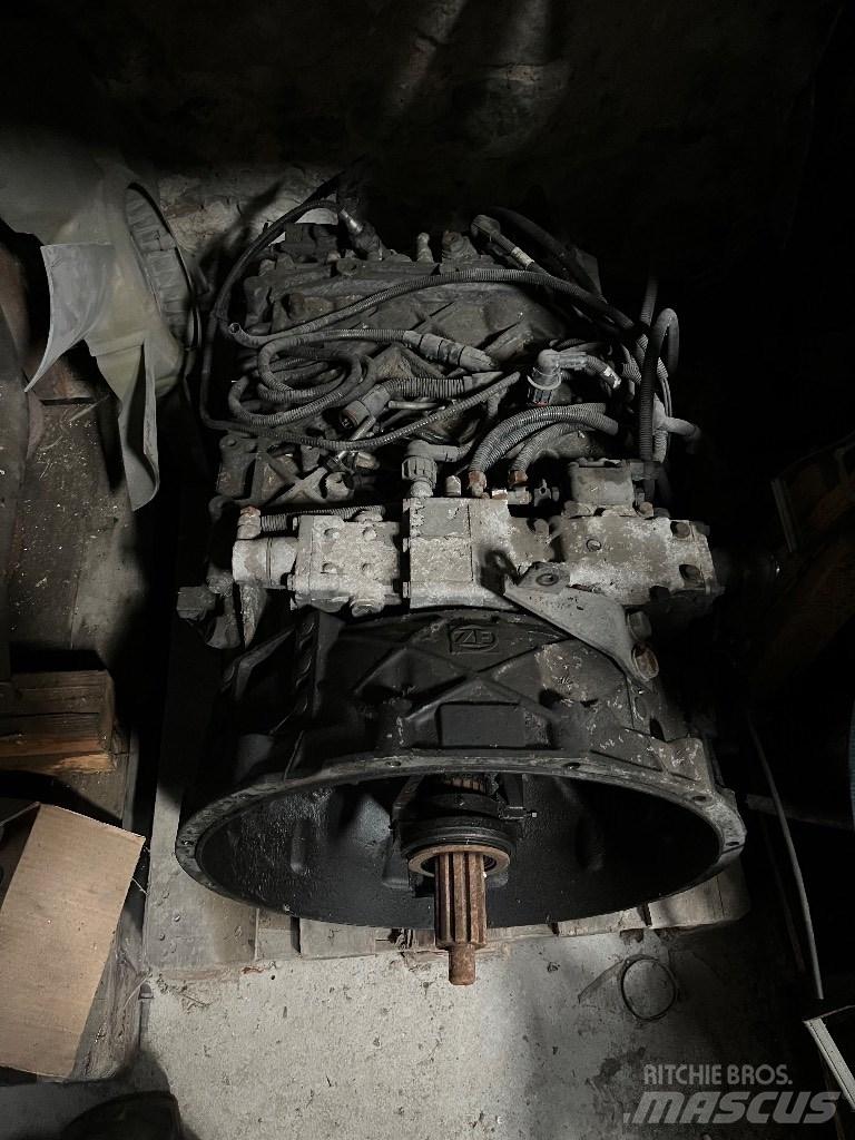 DAF 16S151 Versnellingsbakken