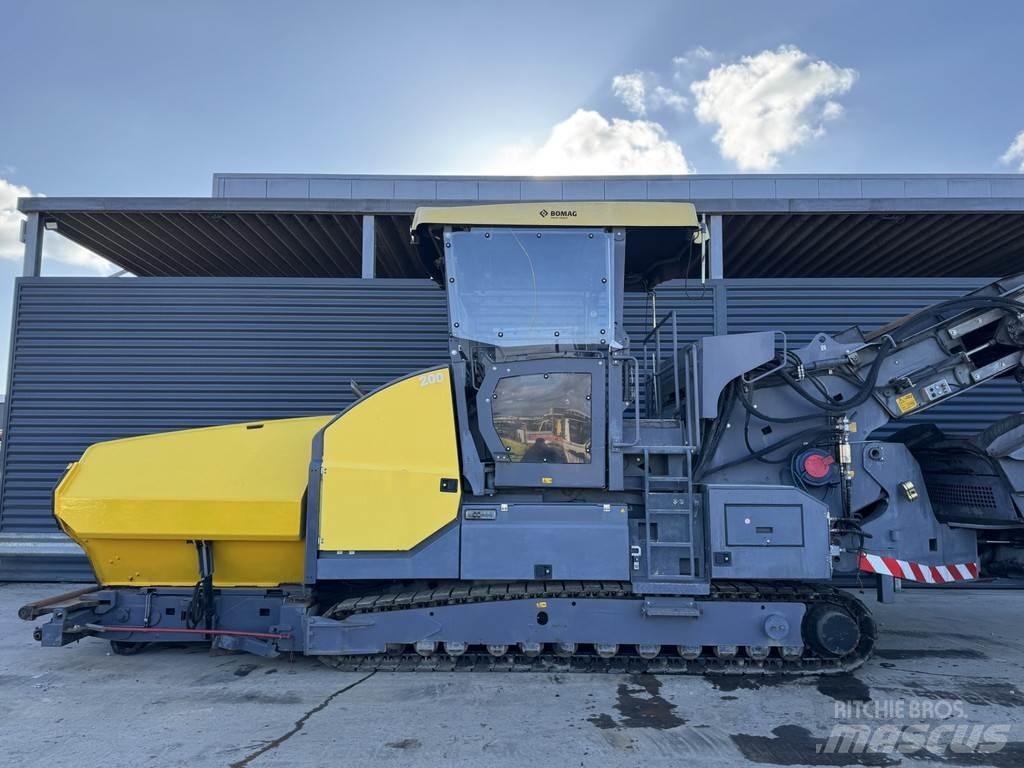 Bomag BMF 2500 S Asfaltafwerkmachines