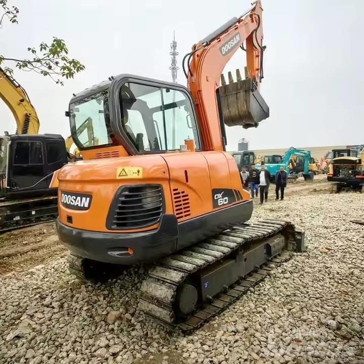 Doosan DX 60 Rupsgraafmachines
