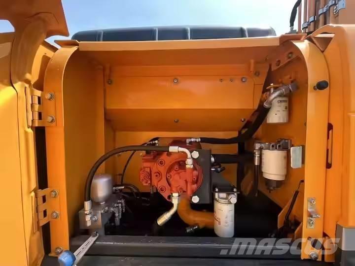 Hyundai 220 LC  9s Rupsgraafmachines