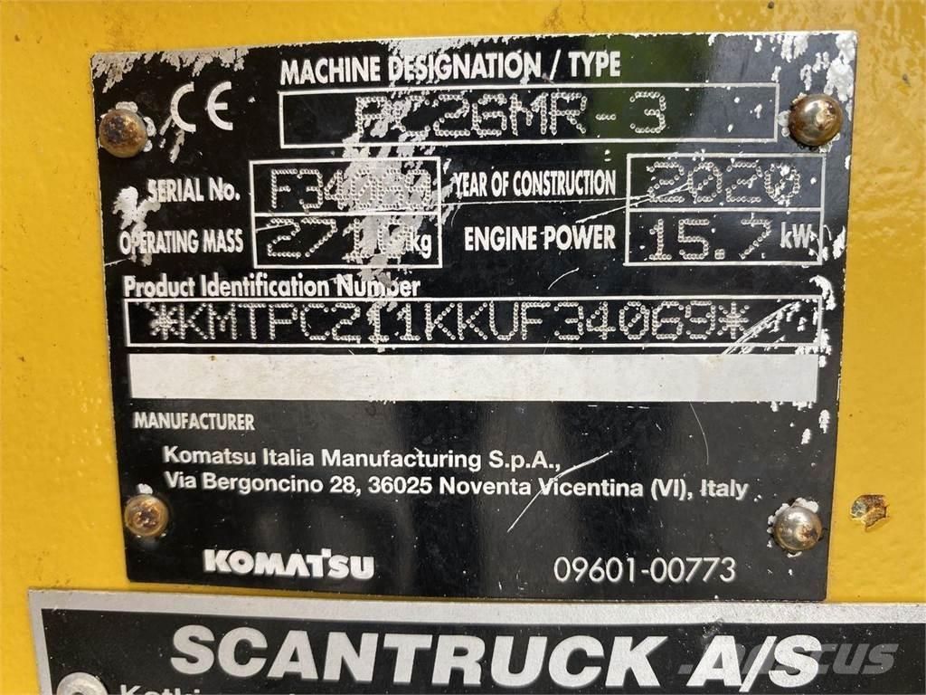 Komatsu PC26MR-3 Wielgraafmachines
