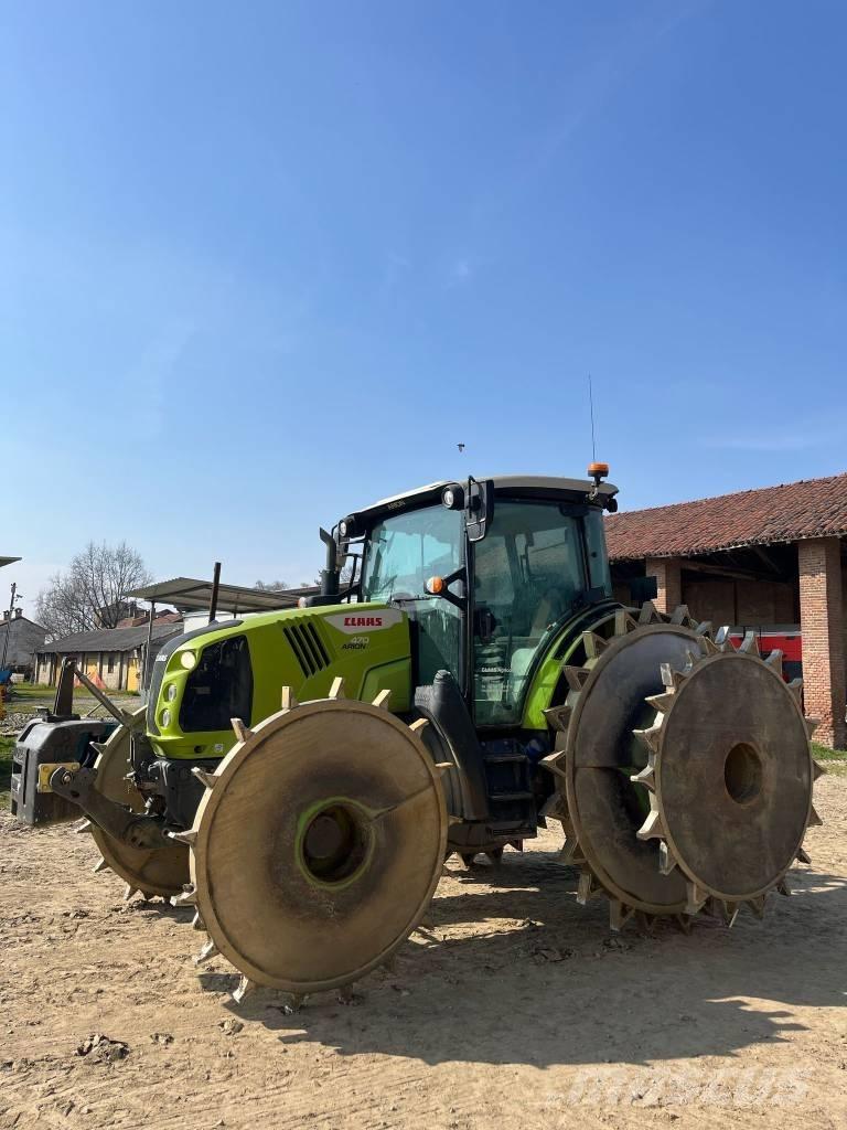 CLAAS ARION 470 Tractoren