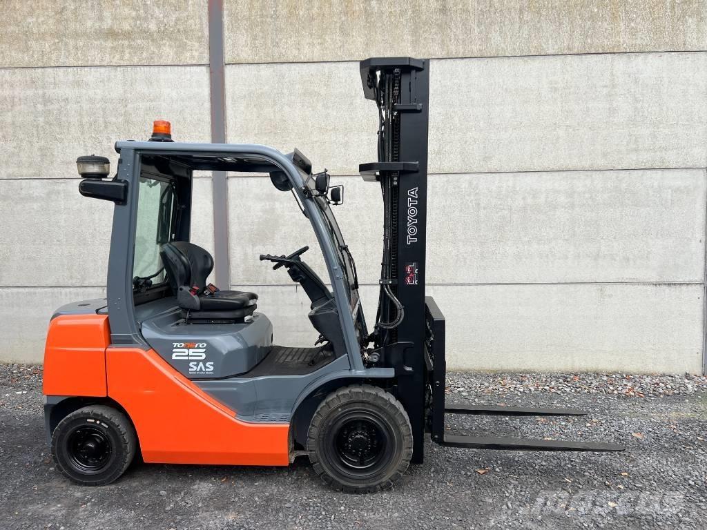 Toyota 02-8 FDF 25 Diesel heftrucks