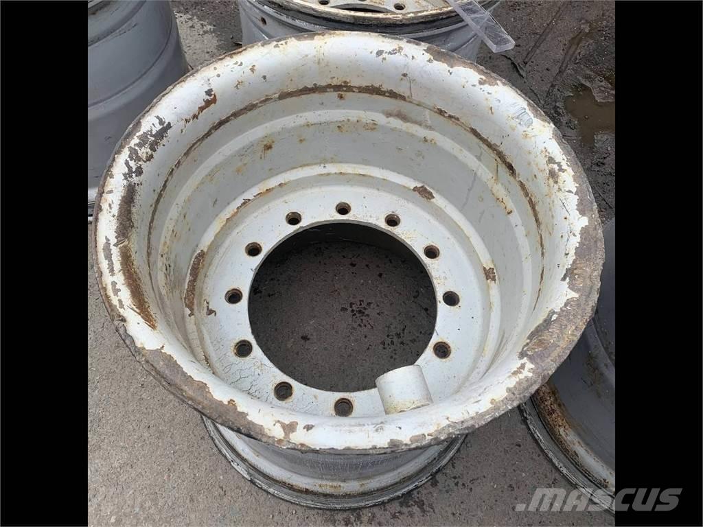 Gremo 1350 24x26,5 Banden, wielen en velgen