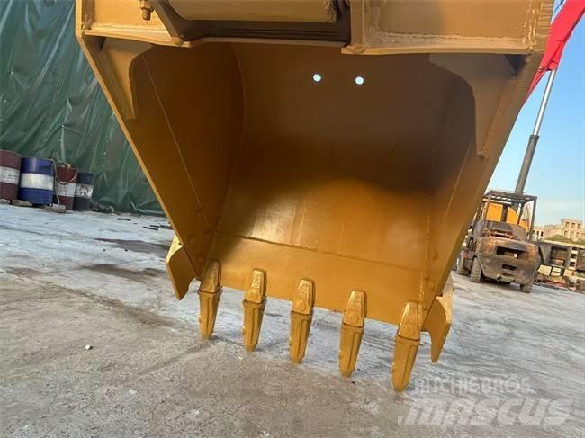 CAT 320 B Rupsgraafmachines
