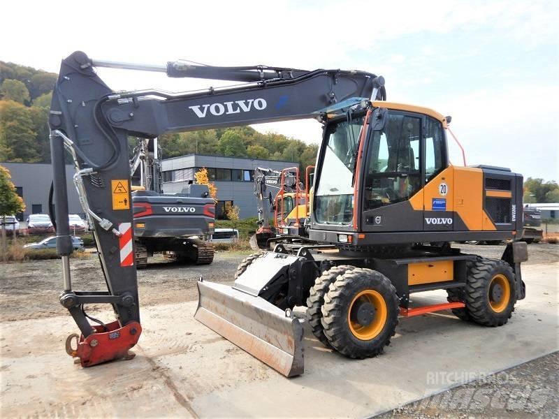 Volvo EW 220 E Wielgraafmachines
