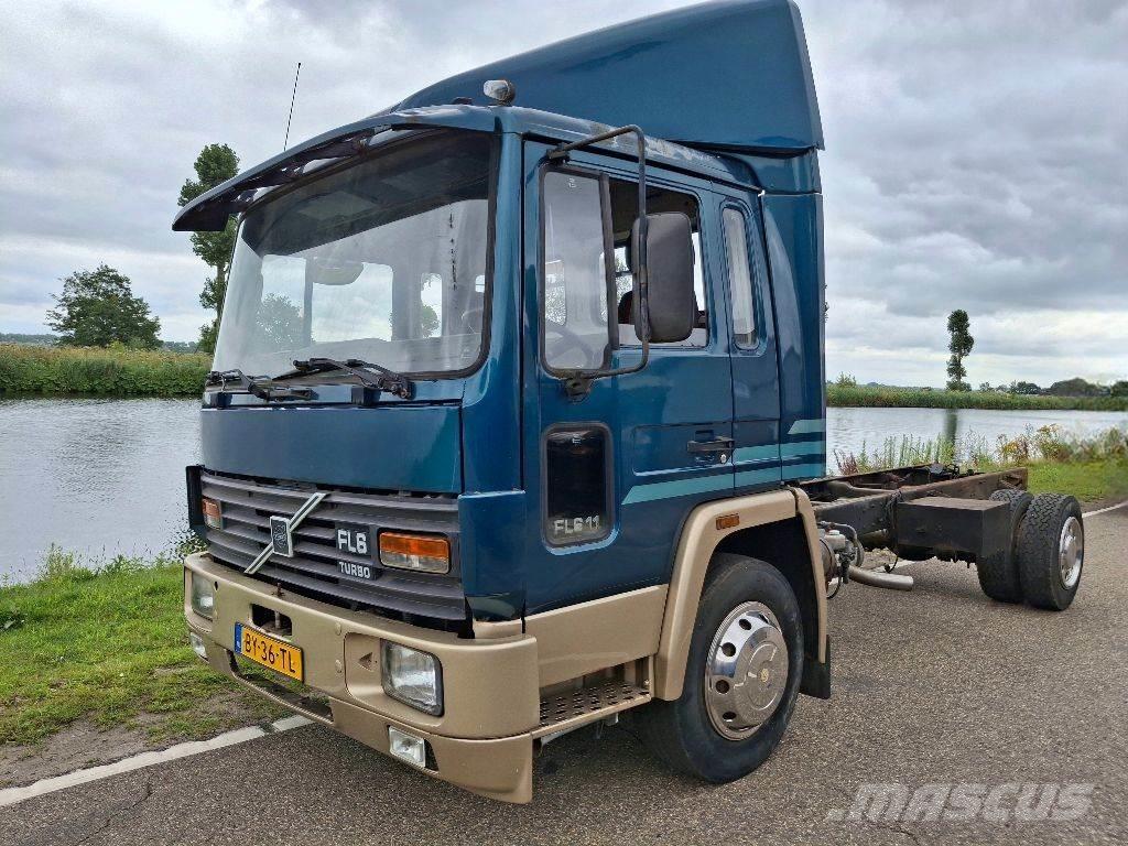 Volvo FL611 Chassis met cabine