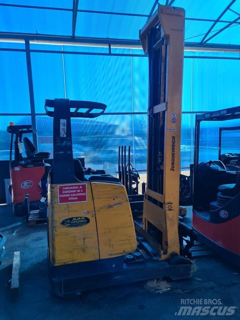 Jungheinrich ETV 14 Reachtruck voor hoog niveau
