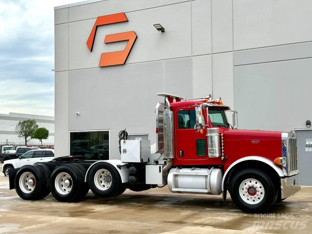 Peterbilt 379 Trekkers