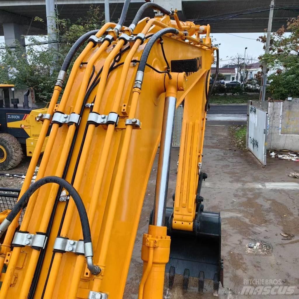 Hyundai R220LC-9 Rupsgraafmachines