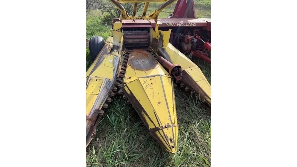 New Holland 782 Getrokken veldhakselaar