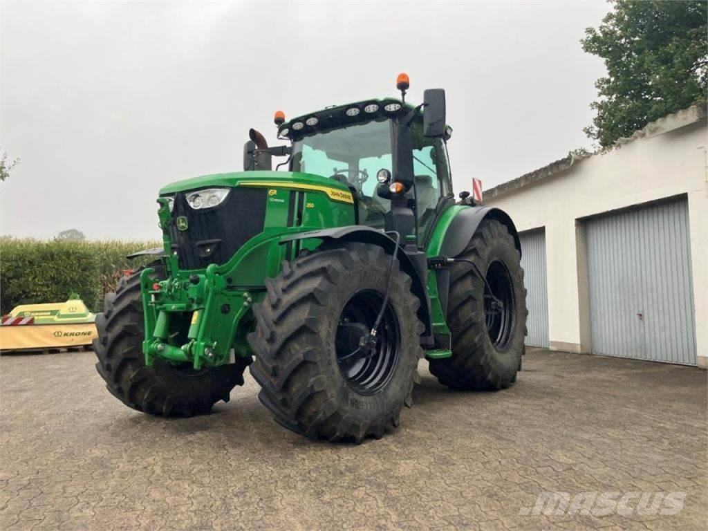 John Deere 6R 250 Tractoren